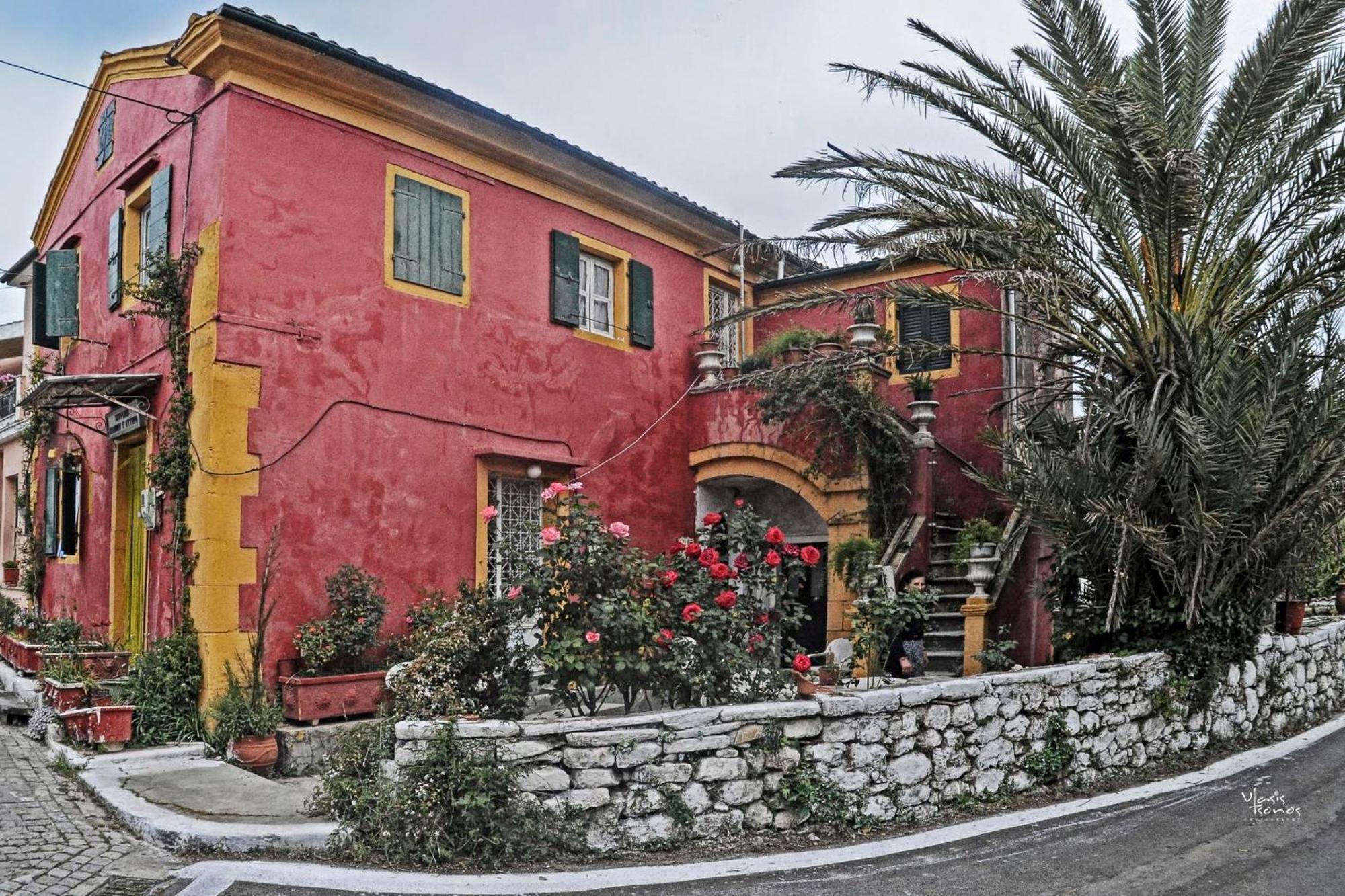 Villa Papaspiros Kouramades Exterior photo